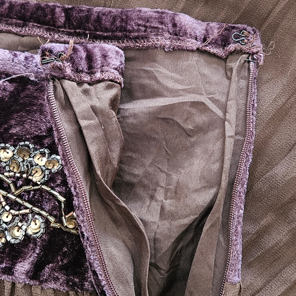 SOLD - Picture 4 of 5